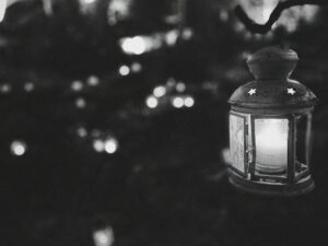 投資を始めて初めて迎える年末 ー 成長を振り返る静かな夜